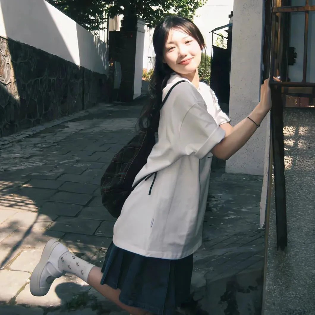 残宵留得梦依稀